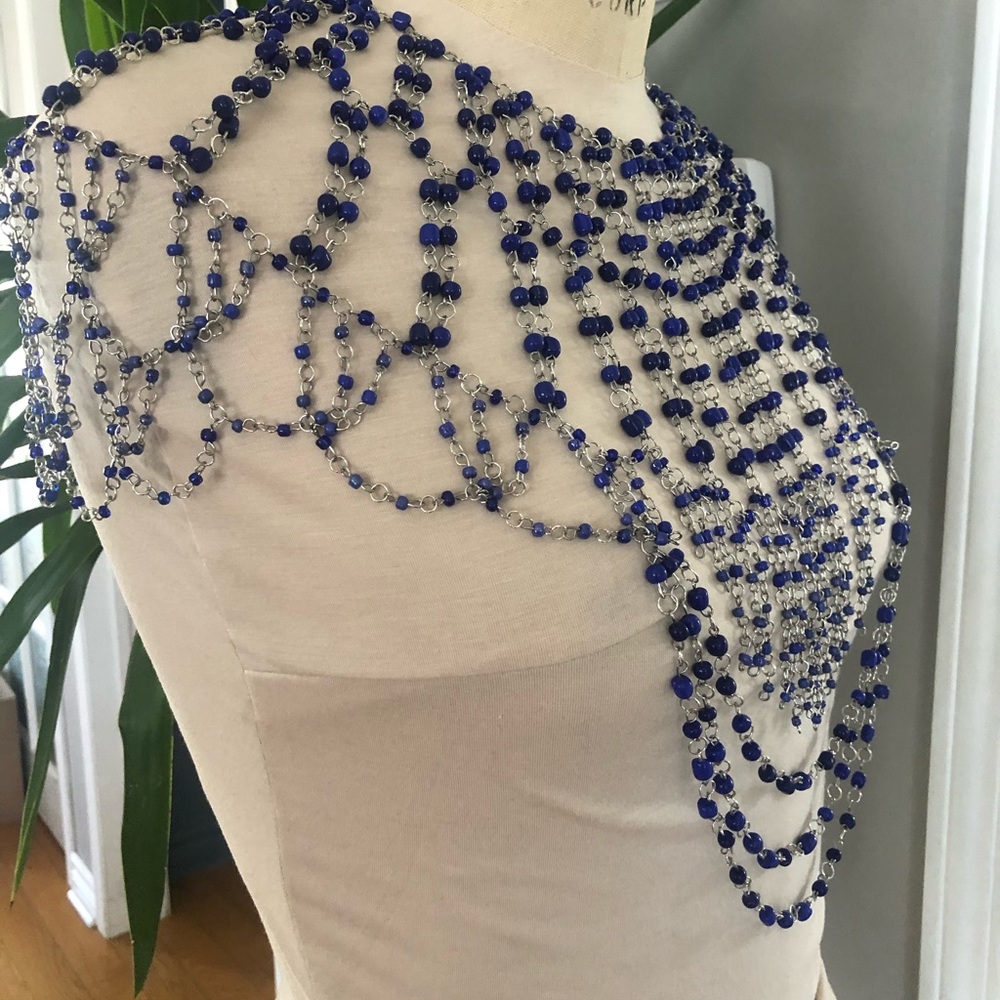 Handmade Beaded necklace - Picture 2 of 3